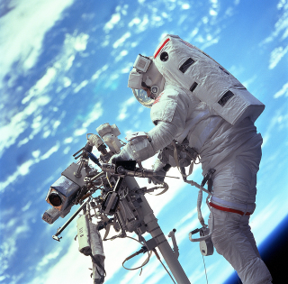 Illustration for article titled Fotos reales del espacio que parecen salidas de Gravity